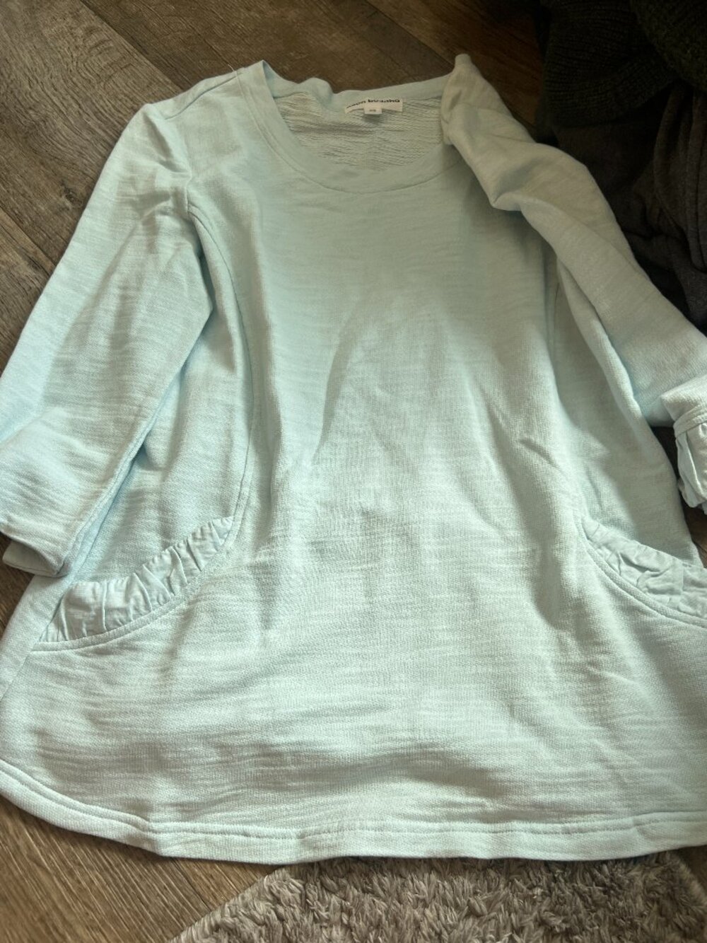 Neon Buddha xs mint top